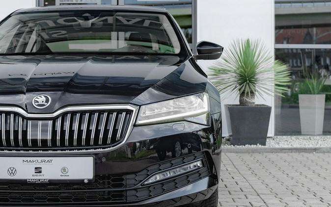 Skoda Superb cena 96850 przebieg: 115590, rok produkcji 2019 z Rudnik nad Sanem małe 704